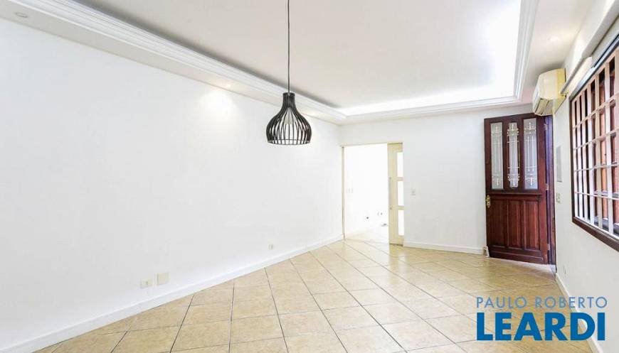 Foto 1 de Casa com 3 Quartos para alugar, 130m² em Vila Madalena, São Paulo