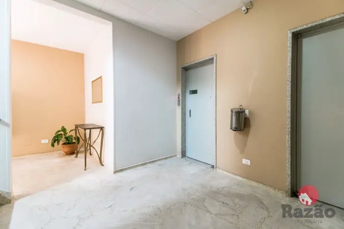Foto 2 de Apartamento com 1 Quarto para alugar, 37m² em Centro Cívico, Curitiba