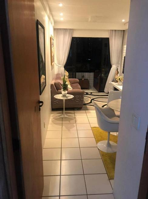 Foto 1 de Apartamento com 3 Quartos à venda, 73m² em Aflitos, Recife