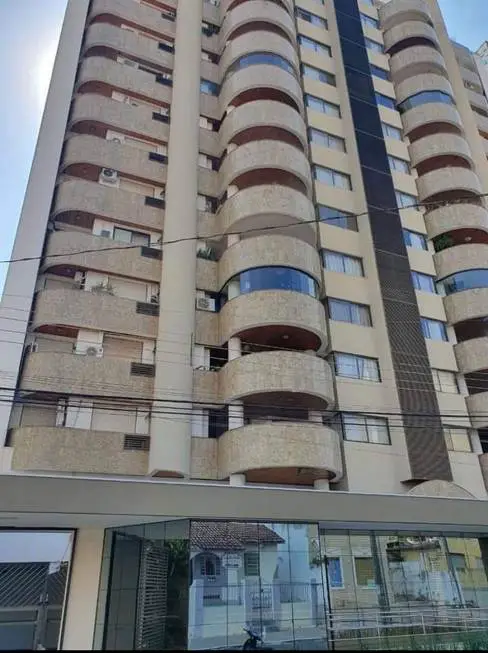Foto 1 de Apartamento com 3 Quartos à venda, 230m² em Popular, Cuiabá