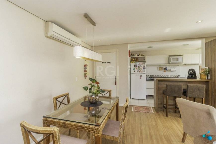 Foto 4 de Apartamento com 3 Quartos à venda, 83m² em Vila Ipiranga, Porto Alegre