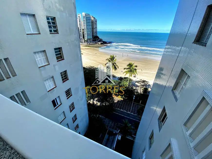 Foto 4 de Apartamento com 4 Quartos para alugar, 140m² em Praia das Pitangueiras, Guarujá