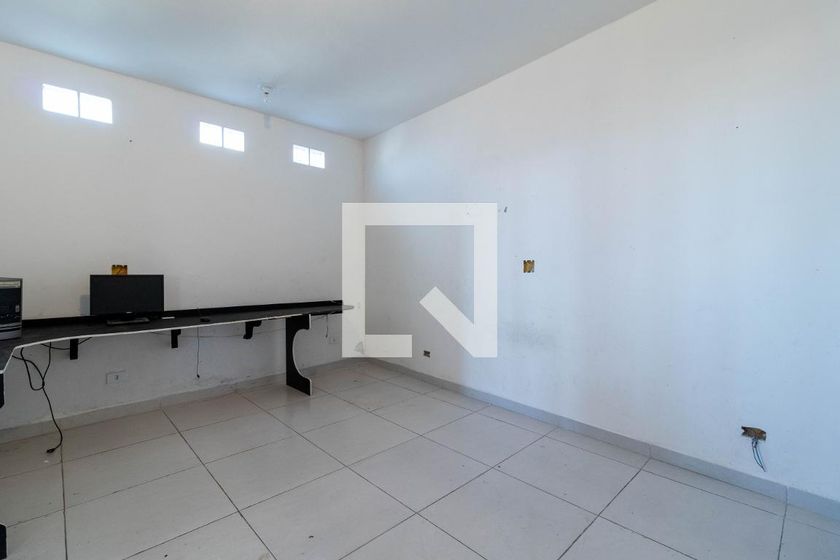 Foto 1 de Casa com 1 Quarto para alugar, 40m² em Vila Zat, São Paulo