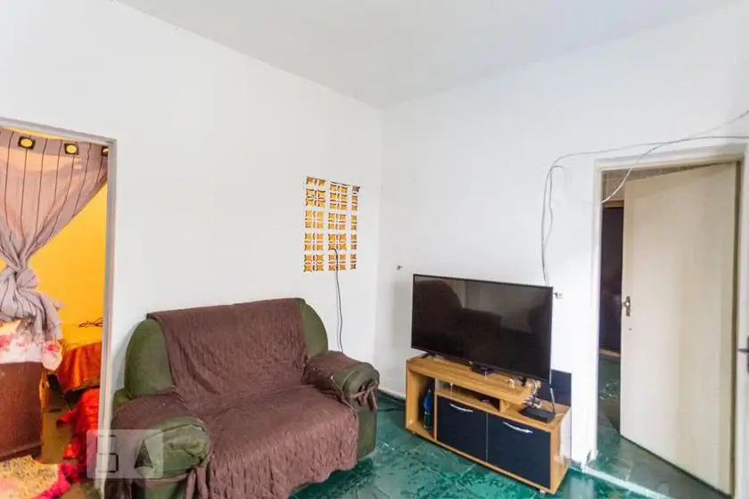 Foto 2 de Casa com 2 Quartos para alugar, 55m² em Santa Efigênia, Belo Horizonte