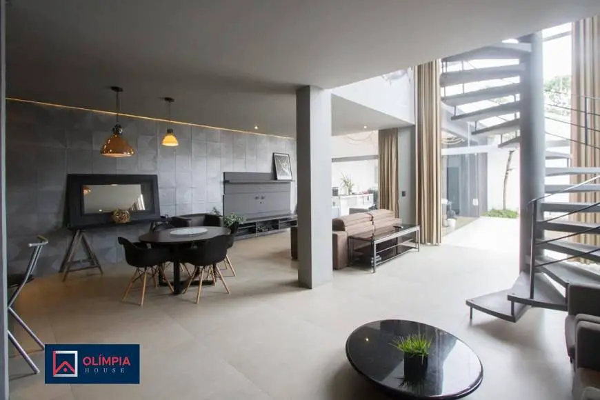 Foto 1 de Casa com 3 Quartos para alugar, 300m² em Brooklin, São Paulo