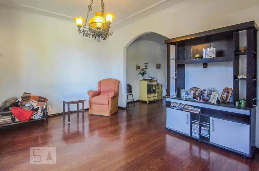 Foto 1 de Casa com 3 Quartos para alugar, 80m² em Ipanema, Porto Alegre