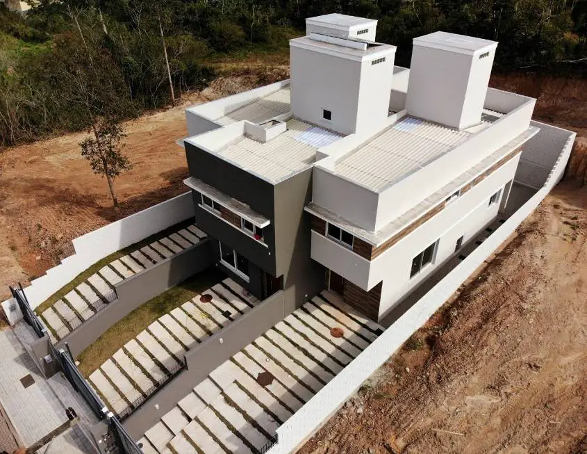 Foto 1 de Casa de Condomínio com 2 Quartos à venda, 240m² em Saco Grande, Florianópolis