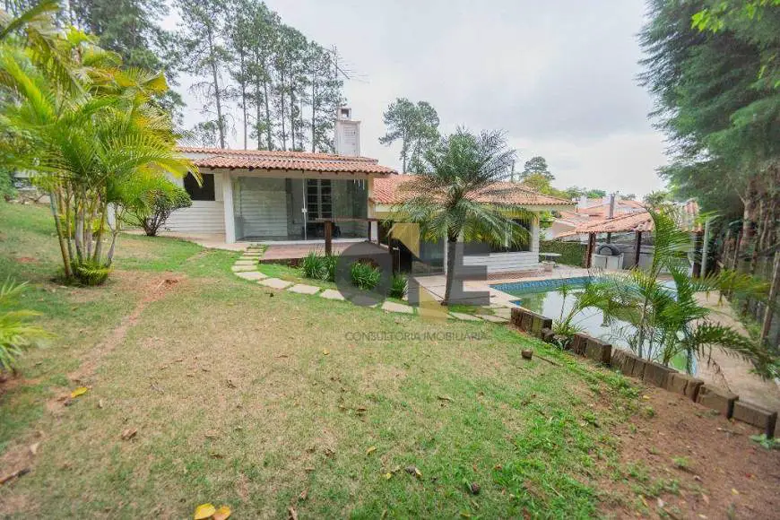 Foto 1 de Casa de Condomínio com 3 Quartos para venda ou aluguel, 220m² em Granja Viana, Carapicuíba