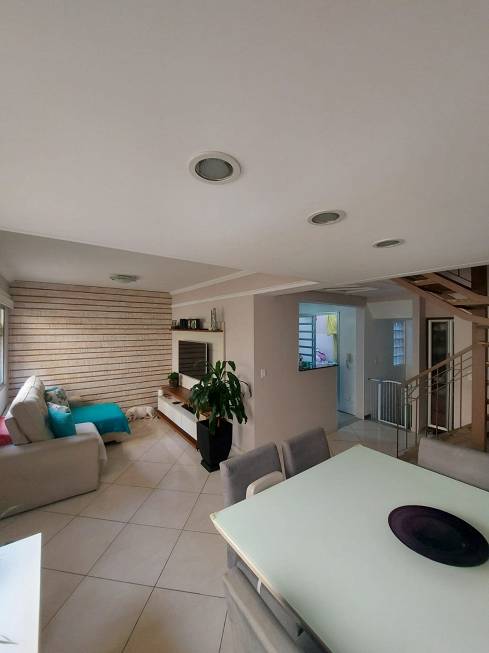Foto 3 de Casa de Condomínio com 3 Quartos para alugar, 140m² em Saúde, São Paulo