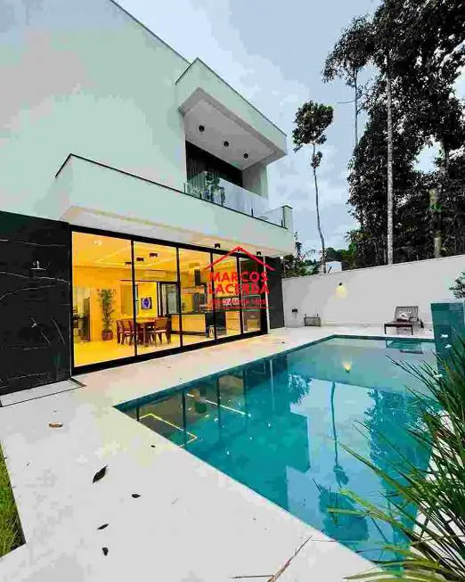 Foto 2 de Casa de Condomínio com 4 Quartos à venda, 335m² em Ponta Negra, Manaus