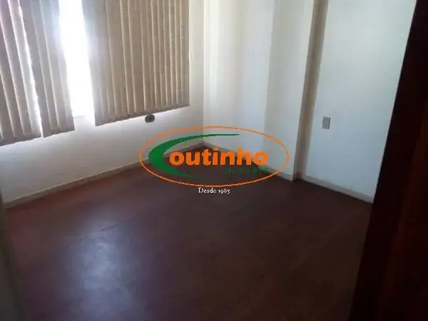 Foto 2 de Apartamento com 3 Quartos à venda, 102m² em Grajaú, Rio de Janeiro