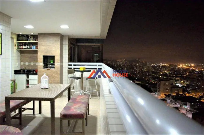 Foto 1 de Apartamento com 3 Quartos à venda, 114m² em Ponta da Praia, Santos
