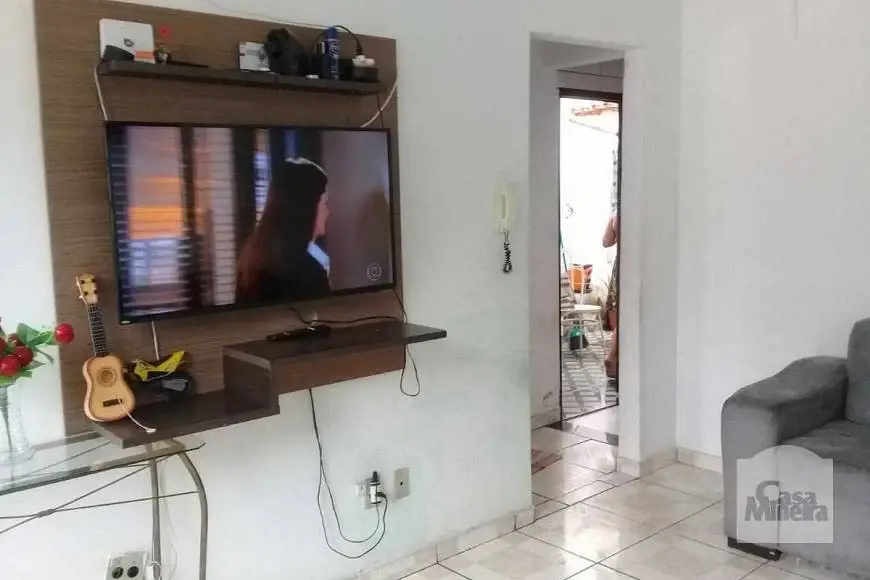 Foto 1 de Casa com 2 Quartos à venda, 54m² em Copacabana, Belo Horizonte