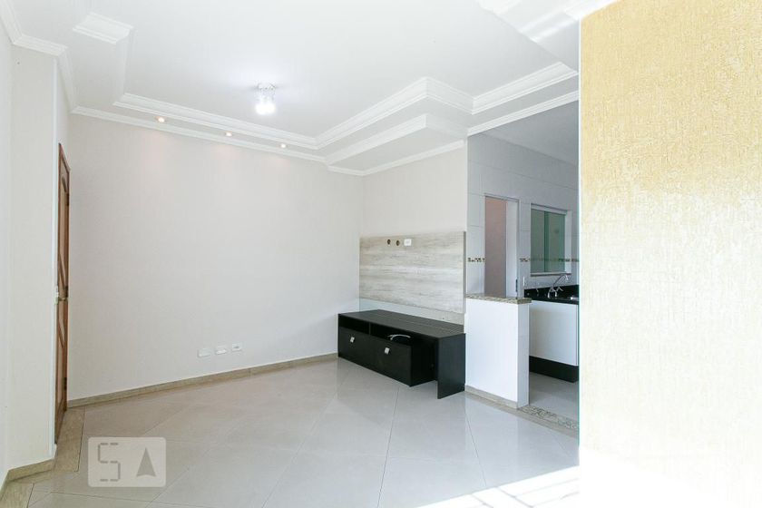 Foto 3 de Casa com 2 Quartos para alugar, 61m² em Penha De Franca, São Paulo