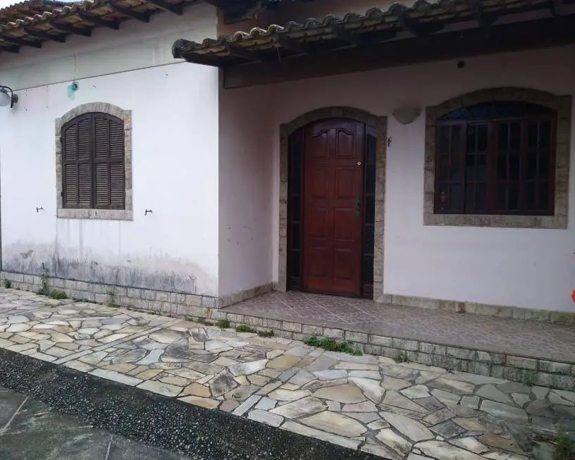 Foto 1 de Casa com 2 Quartos para alugar, 60m² em Porto da Roça, Saquarema