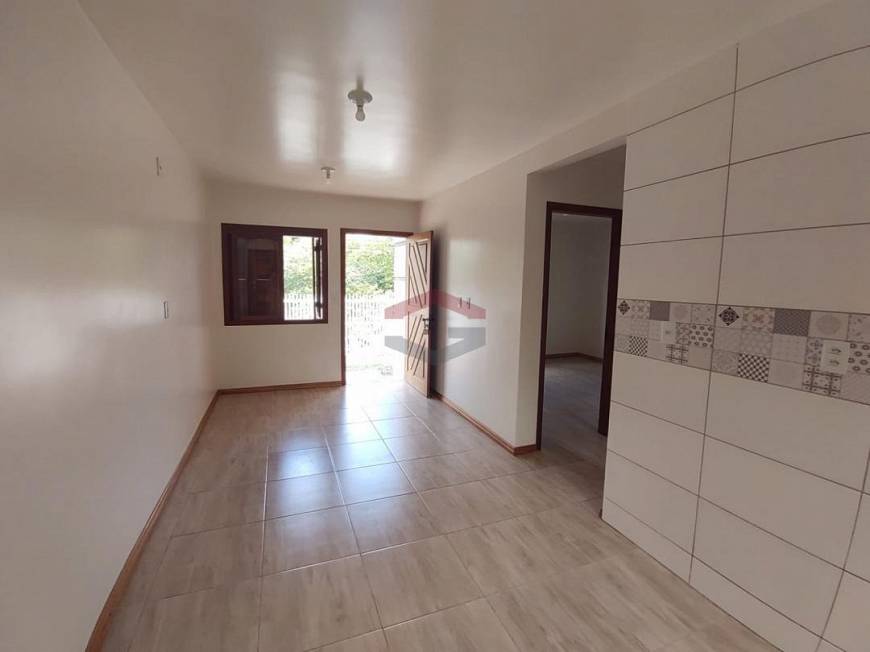 Foto 5 de Casa com 2 Quartos para alugar, 49m² em São José, Canoas