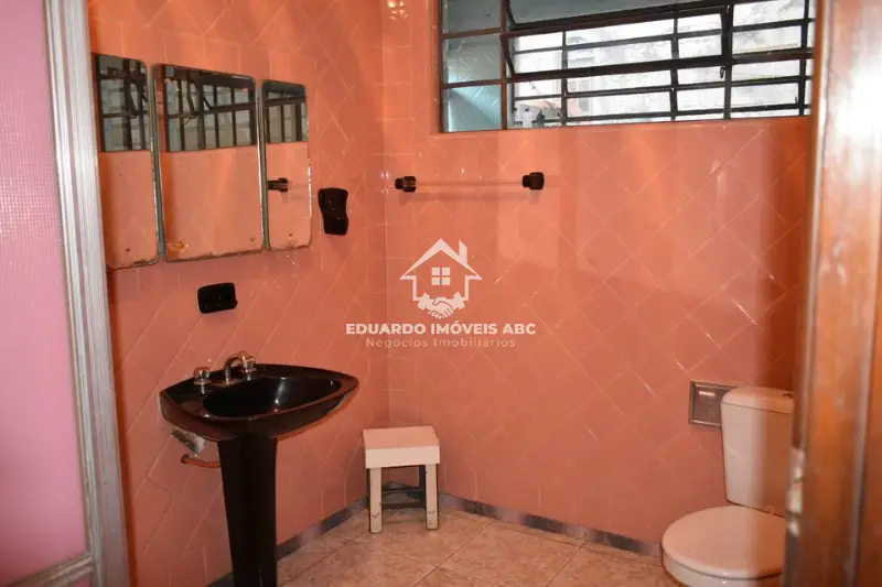 Foto 4 de Casa com 2 Quartos para alugar, 120m² em Vila Curuçá, Santo André