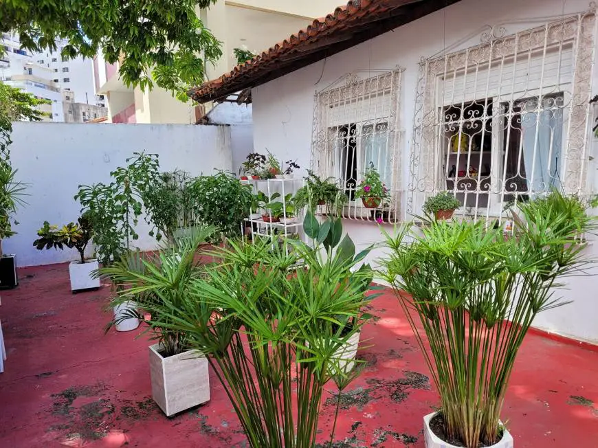 Foto 2 de Casa com 4 Quartos à venda, 364m² em Pituba, Salvador