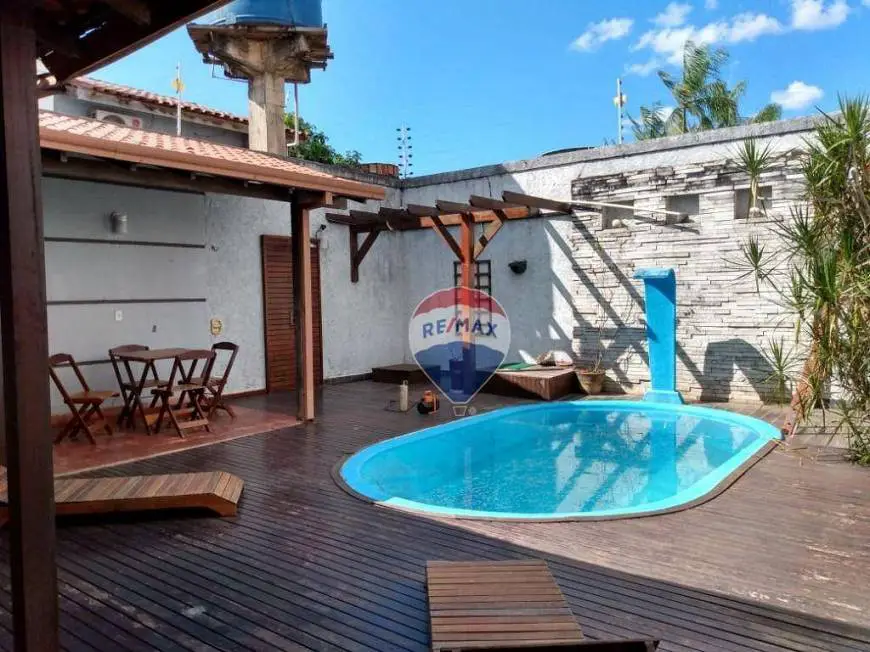 Foto 1 de Casa com 4 Quartos para alugar, 325m² em Rio Madeira, Porto Velho