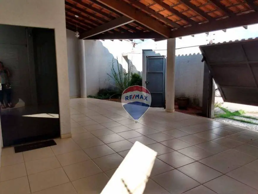 Foto 5 de Casa com 4 Quartos para alugar, 325m² em Rio Madeira, Porto Velho