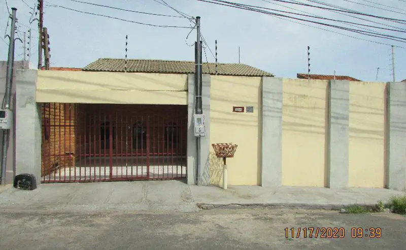 Foto 1 de Casa com 4 Quartos à venda, 77m² em Tijucal, Cuiabá