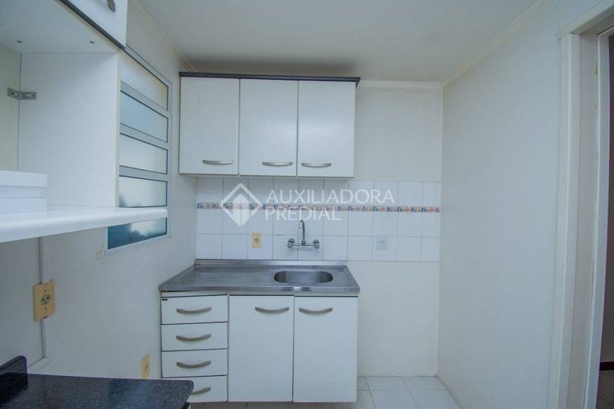 Foto 5 de Casa de Condomínio com 2 Quartos para alugar, 84m² em Jardim Itú Sabará, Porto Alegre