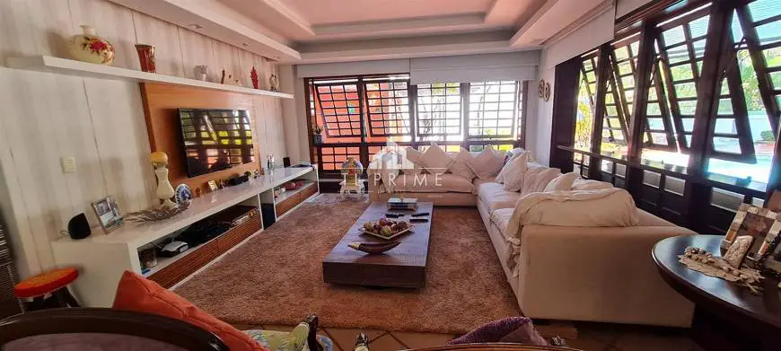 Foto 1 de Casa de Condomínio com 5 Quartos para venda ou aluguel, 1000m² em Barra da Tijuca, Rio de Janeiro