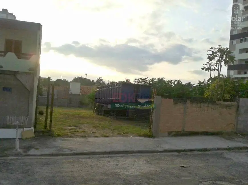 Foto 2 de Lote/Terreno à venda, 500m² em Vila São José, Taubaté