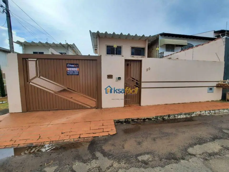 Foto 1 de Sobrado com 3 Quartos à venda, 115m² em Vila Alba, Campo Grande