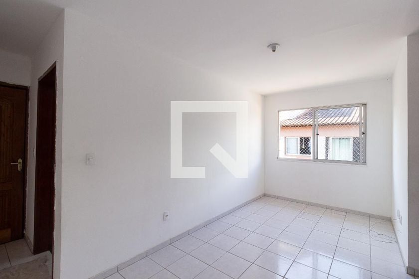 Foto 2 de Apartamento com 2 Quartos para alugar, 60m² em Campo Grande, Rio de Janeiro