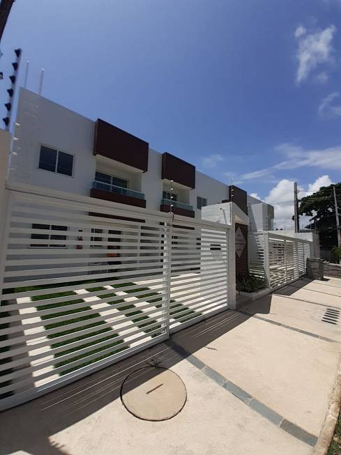 Foto 1 de Apartamento com 2 Quartos à venda, 52m² em Jardim Atlântico, Olinda