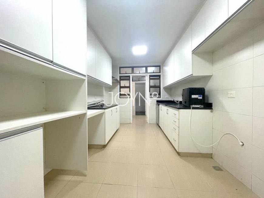 Foto 3 de Apartamento com 3 Quartos para alugar, 230m² em Leblon, Rio de Janeiro