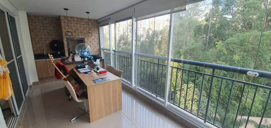 Foto 1 de Apartamento com 4 Quartos à venda, 215m² em Morumbi, São Paulo