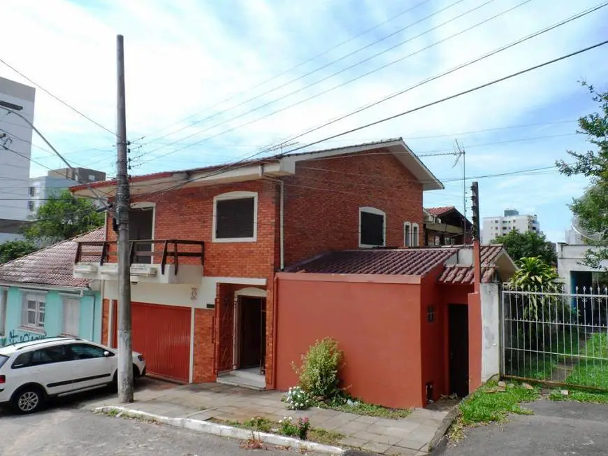 Foto 2 de Casa com 3 Quartos para alugar, 255m² em Guarani, Novo Hamburgo