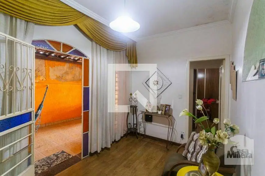 Foto 3 de Casa com 3 Quartos à venda, 180m² em Santa Efigênia, Belo Horizonte
