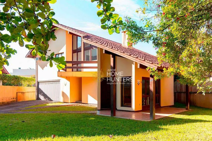Foto 2 de Casa com 6 Quartos para venda ou aluguel, 299m² em Jurerê Internacional, Florianópolis