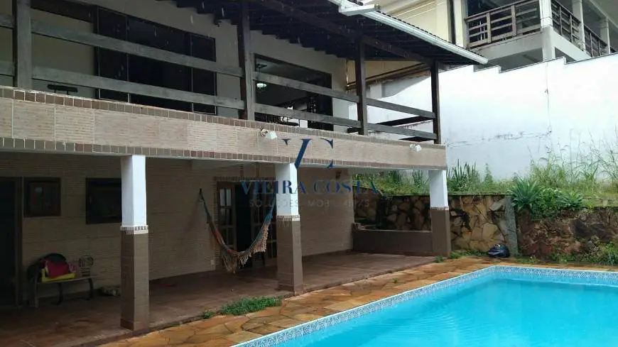 Foto 1 de Sobrado com 5 Quartos à venda, 280m² em Setor de Habitacoes Individuais Sul, Brasília