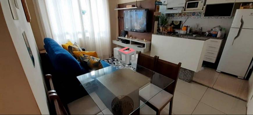 Foto 2 de Apartamento com 2 Quartos à venda, 43m² em Canhema, Diadema