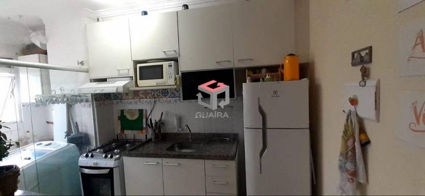 Foto 3 de Apartamento com 2 Quartos à venda, 43m² em Canhema, Diadema