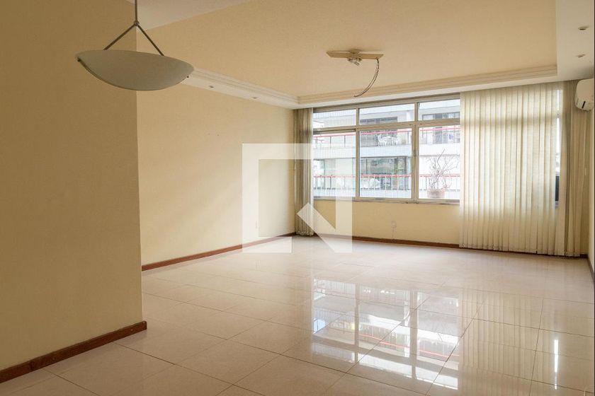 Foto 1 de Apartamento com 3 Quartos para alugar, 149m² em Icaraí, Niterói