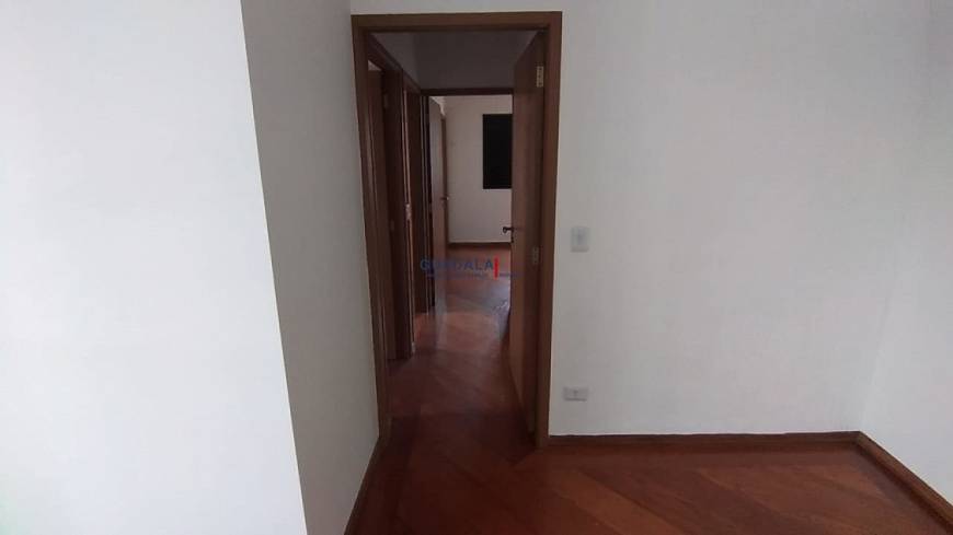 Foto 3 de Apartamento com 3 Quartos para alugar, 64m² em Jardim Guedala, São Paulo