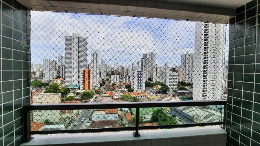 Foto 3 de Apartamento com 3 Quartos à venda, 75m² em Torre, Recife