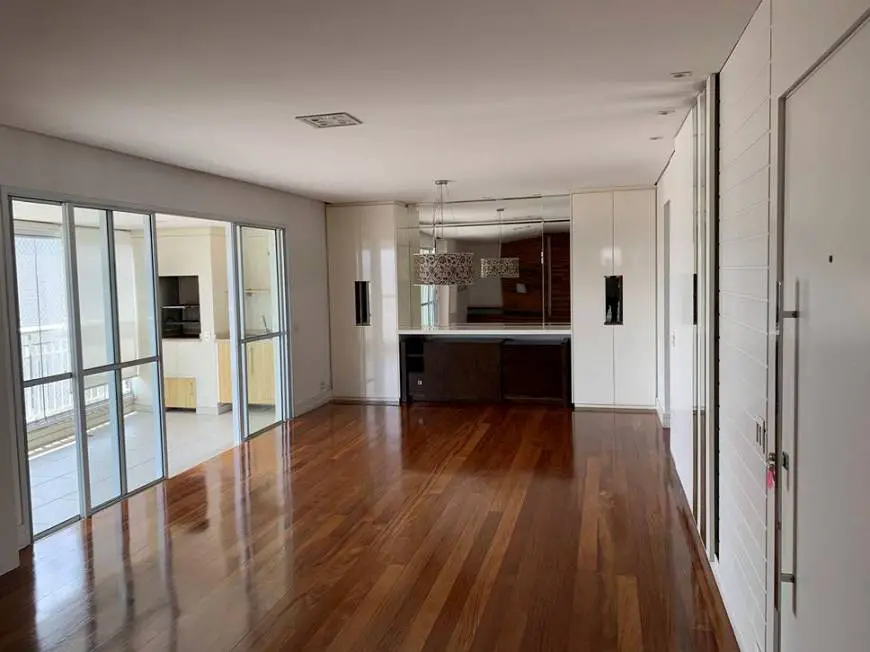 Foto 1 de Apartamento com 3 Quartos para alugar, 145m² em Vila Romana, São Paulo