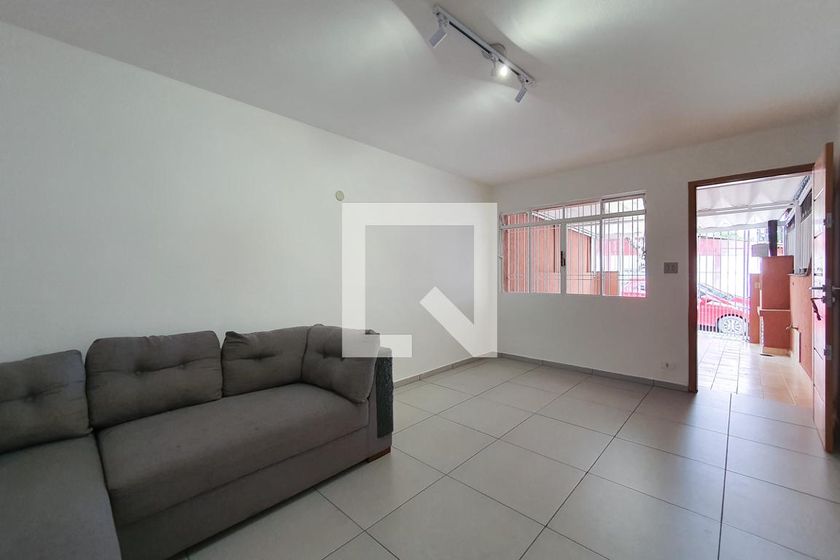 Foto 4 de Casa com 2 Quartos para alugar, 120m² em Bosque da Saúde, São Paulo
