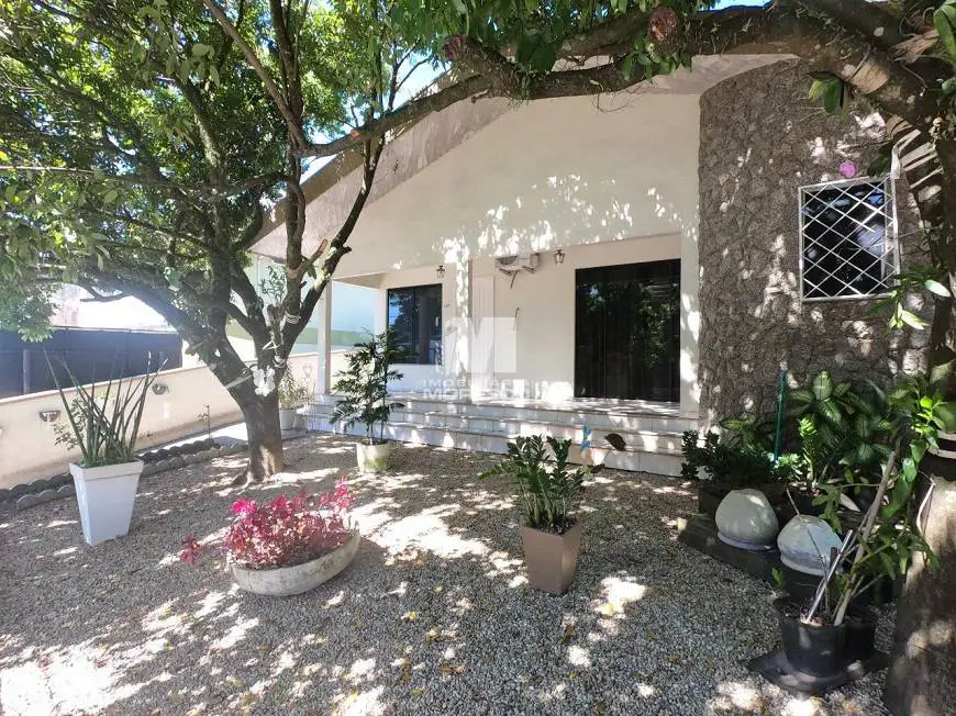 Foto 1 de Casa com 3 Quartos à venda, 296m² em Águas Claras, Brusque