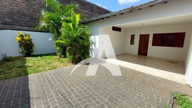 Foto 1 de Casa com 3 Quartos para alugar, 217m² em Custódio Pereira, Uberlândia