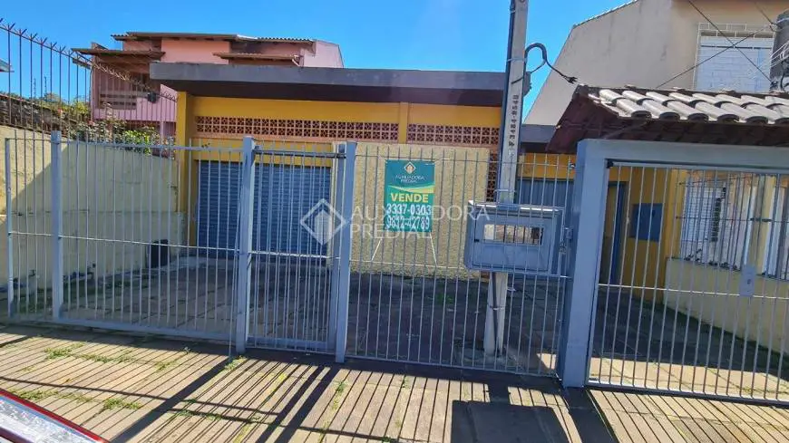 Foto 1 de Casa com 3 Quartos à venda, 244m² em Santa Tereza, Porto Alegre