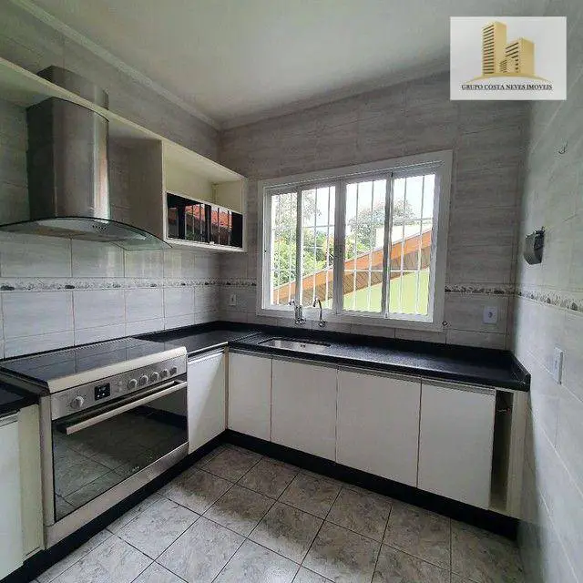 Foto 4 de Casa com 4 Quartos para alugar, 260m² em Jardim Satélite, São José dos Campos