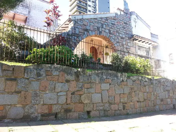 Foto 3 de Casa com 4 Quartos à venda, 544m² em Rio Branco, Porto Alegre