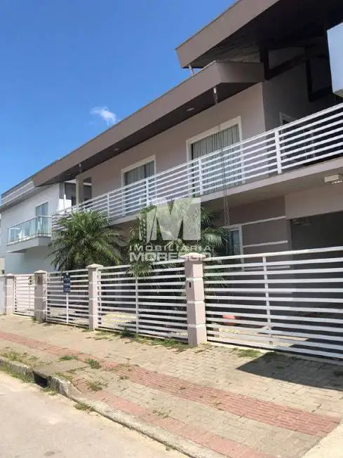 Foto 1 de Casa com 5 Quartos à venda, 443m² em Limoeiro, Brusque